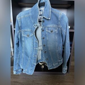 ✨3 for $25✨ Denim Jacket